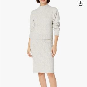 Daily Ritual Cozy Boucle Cropped Crewneck Sweater & Pencil Skirt Set - Large